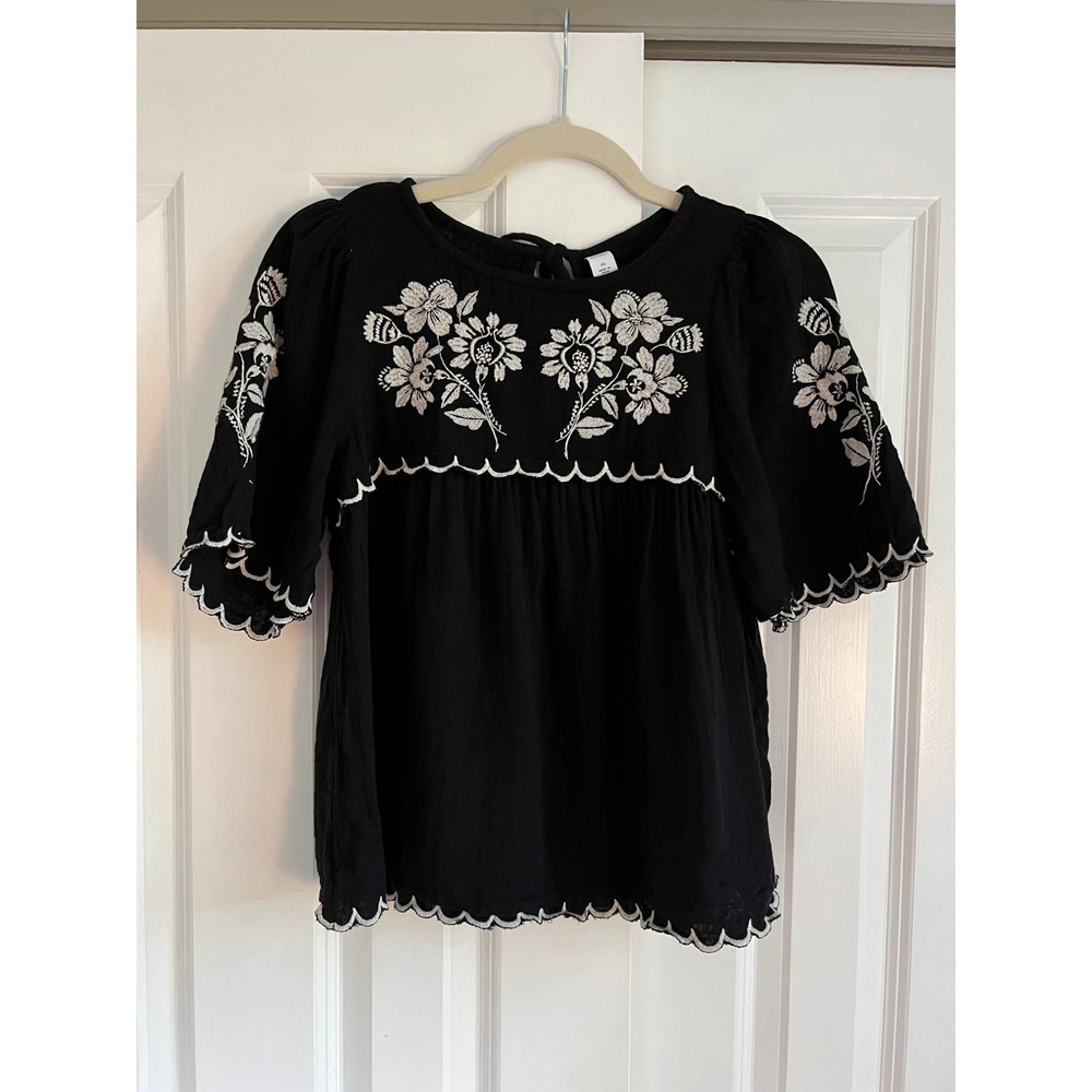 Old Navy Black Cream Floral Embroidered Scallop Boho Babydoll Top Size XS
